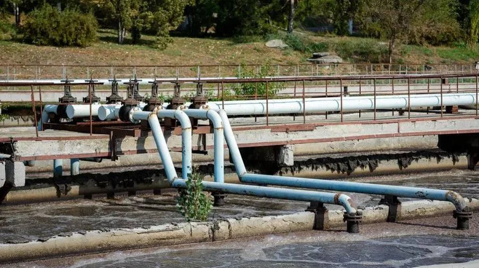 Молдова теряет миллионы кубометров воды из-за дырявых труб. Фото:соцсети