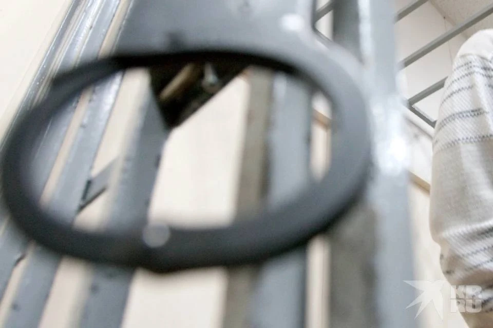 Подозреваемого в убийстве 15-летней сестры - 17-летнего подростка - задержали.