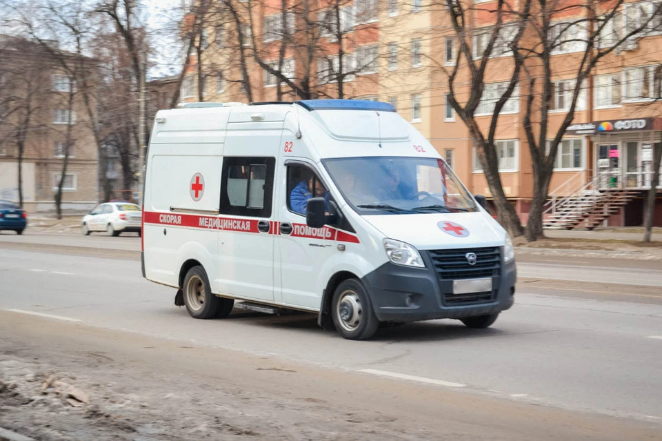 15-летний школьник на самокате погиб после столкновения со столбами в грузовике