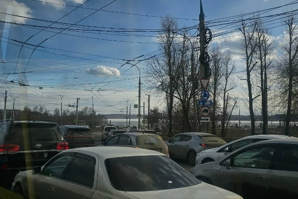 9-балльные пробки образовались в Иркутске вечером 11 июня.
