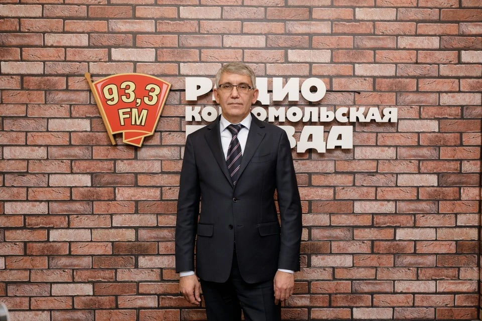 Губернатор Дмитрий Миляев поздравил туляков с Днем России.