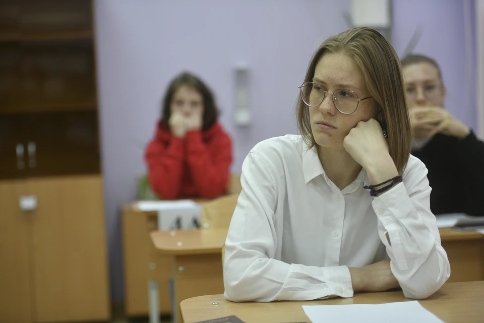 Английский решили сдавать 1,4 тыс. человек, другие языки – 17 человек