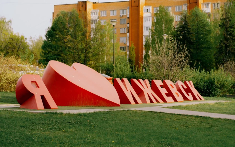 День обещает быть дождливым, в МЧС предупреждают о сильных грозах.