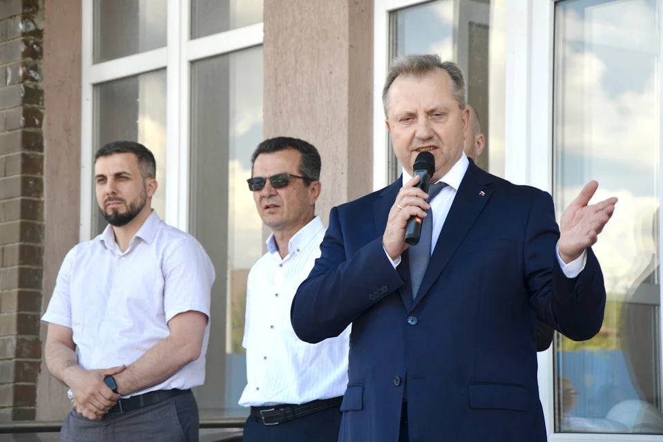 С напутственным словом к студотрядовцам обратился заместитель генерального директора «Россети Северный Кавказ» Сергей Поляков. Фото: Ольга ЧАЙКА