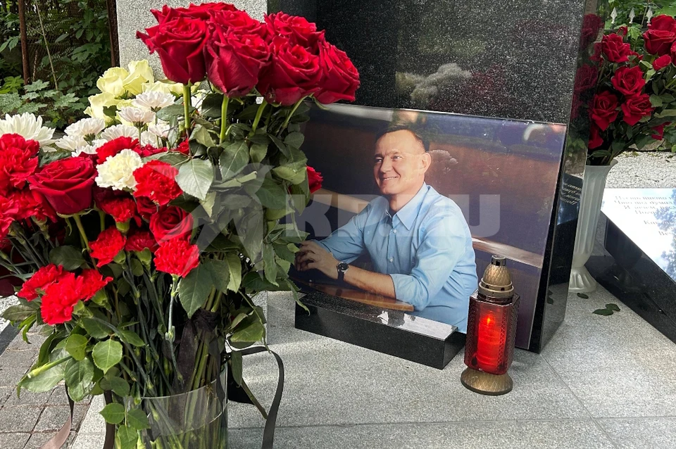 На могиле Романа Старовойта открыли большой памятник.