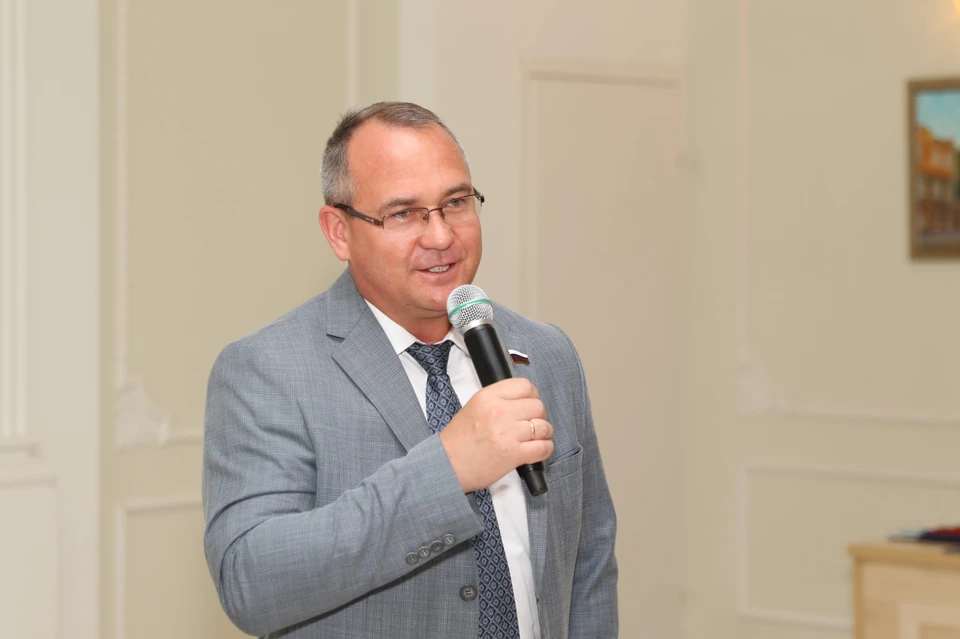 Евгений Чинцов поздравил выпускников ННГУ с получением дипломов.
