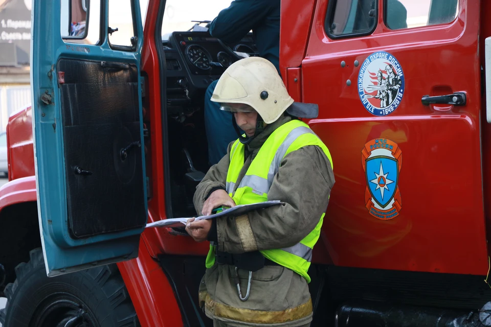 Общая площадь возгорания превысила 140 квадратных метров