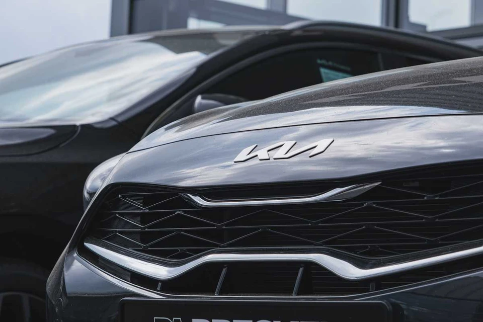 В России появился в продаже новый седан Kia Pegas . Alexander Fedosov / Shutterstock.com / Fotodom.