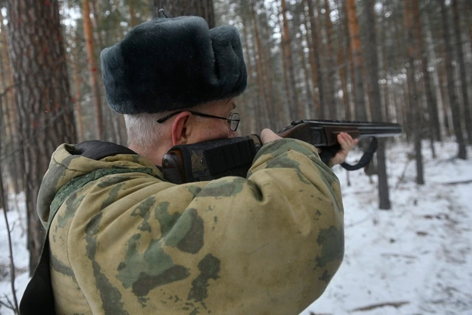 На линию огня встал второй охотник и был убит