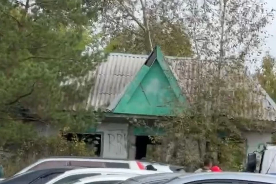 Поисковики и правоохранители ранее проверяли заброшенные дома. Фото: предоставлено "КП"