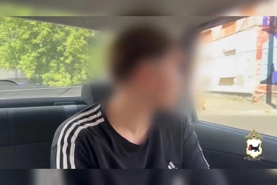 Подросток на машине переехал человека у клуба в Иркутске