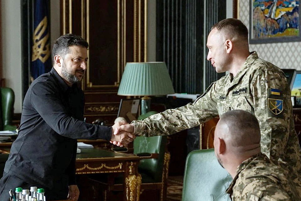 Потрешь нового главкома ВСУ, а под ним - нацист