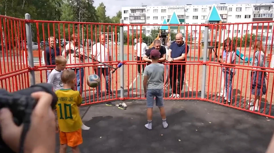 Фото: стоп-кадр из видео с канала Михаила Ведерникова в МАХ