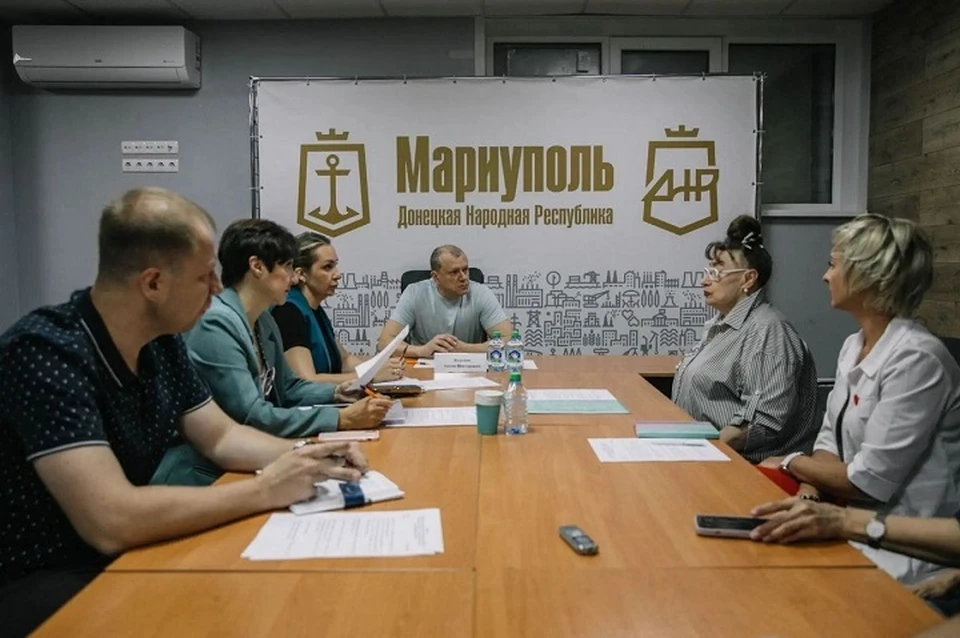 В Мариуполе прошло заседание муниципального штаба по вопросам медицины. Фото: МАКС/Кольцов