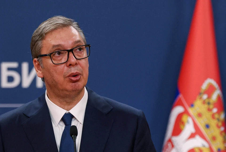 Вучич уличил страны ЕС в ведении гибридной войны против РФ