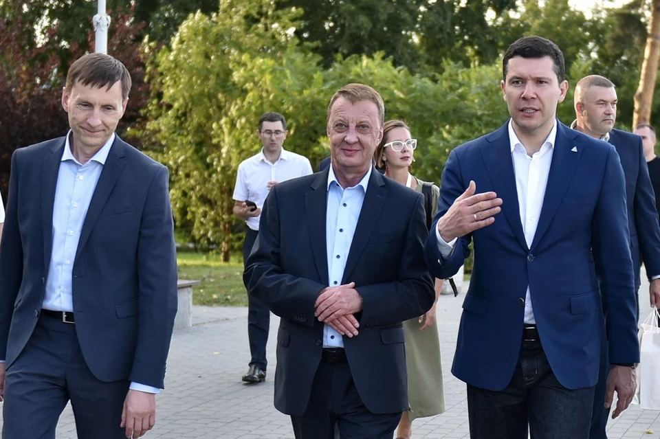 Мэр Вячеслав Франк провел для Антона Алиханова экскурсию по Нагорному парку