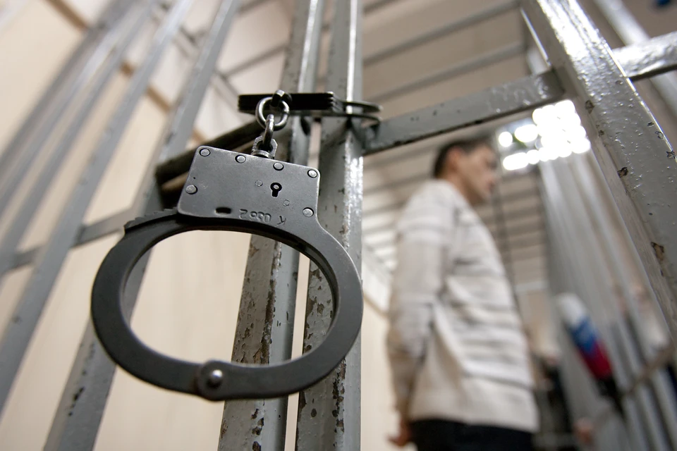 С осужденного в пользу пострадавшего мужчины взыскали 800 тысяч рублей за моральный вред.