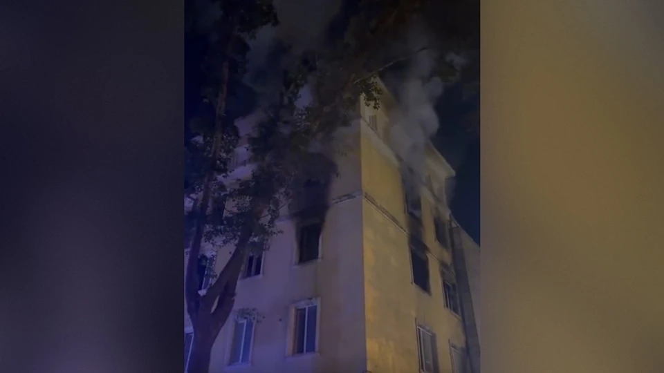 Пожар начался с третьего этажа дома / Фото: ЧП Самара
