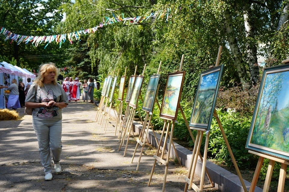 В Донецке состоялся ежегодный этнофестиваль «Гостиный дворъ». Фото: ТГ/Желтяков