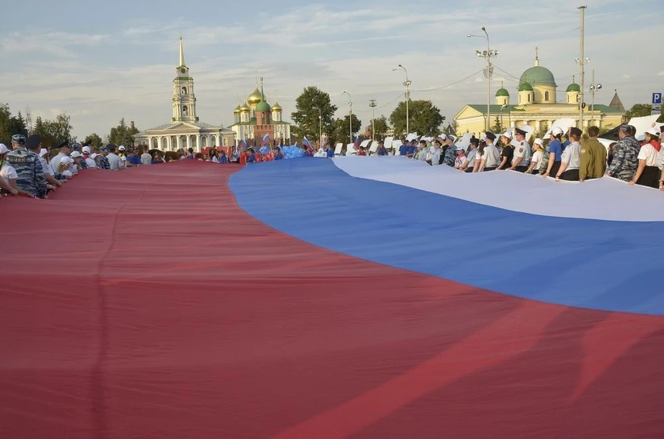 Телебашню в Туле подсветят в цветах триколора ко Дню Государственного флага