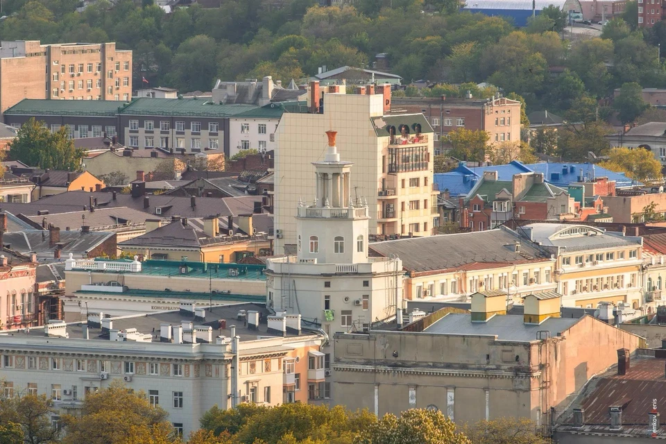 Во вторник ростовчан и жителей области ждет жаркая погода без дождей.