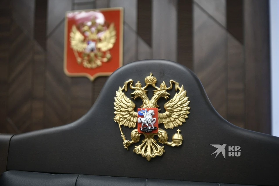 Экс-директор экзаменационного центра помогала мигрантам за деньги сдавать экзамены