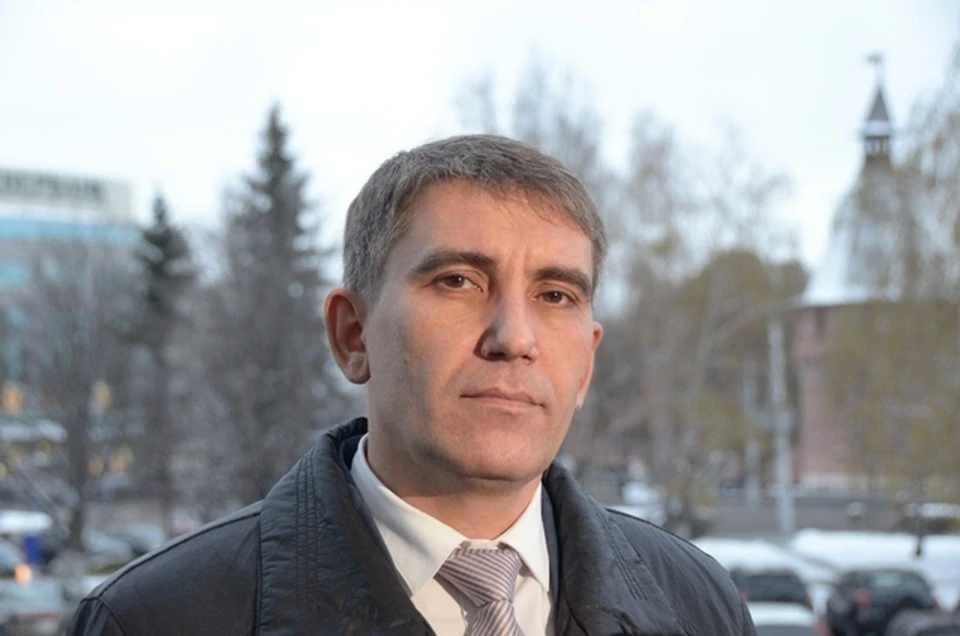 Губернатор Дмитрий Миляев поздравил работников ветеринарной службы с профессиональным праздником.