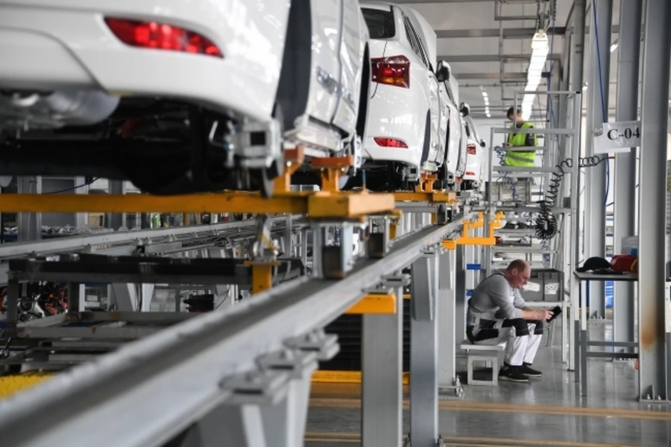 Спрос на автокредиты остается низким из-за высоких ставок и стоимости автомобилей.