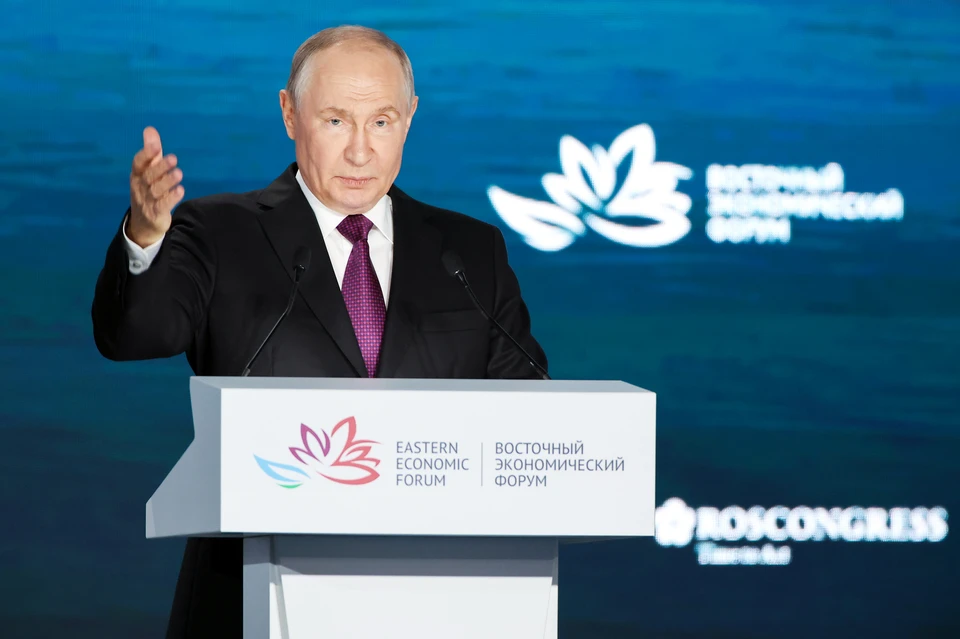 Президент России Владимир Путин во время пленарного заседания Восточного экономического форума-2026. Фото: Петр Ковалев/ТАСС