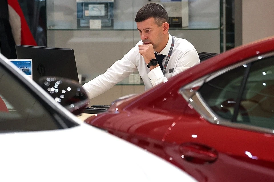 Продажи новых автомобилей в России упали. Фото: Алексей Белкин/NEWS.ru/ТАСС