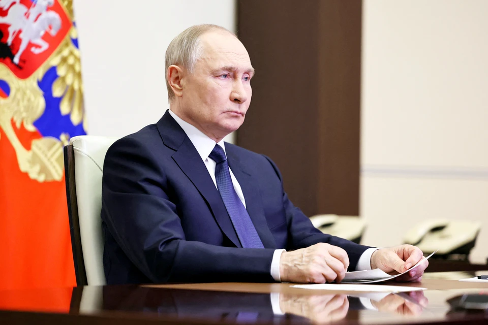 Президент России Владимир Путин распорядился на трое суток прекратить удары по Киеву - «с полуночи сегодня»