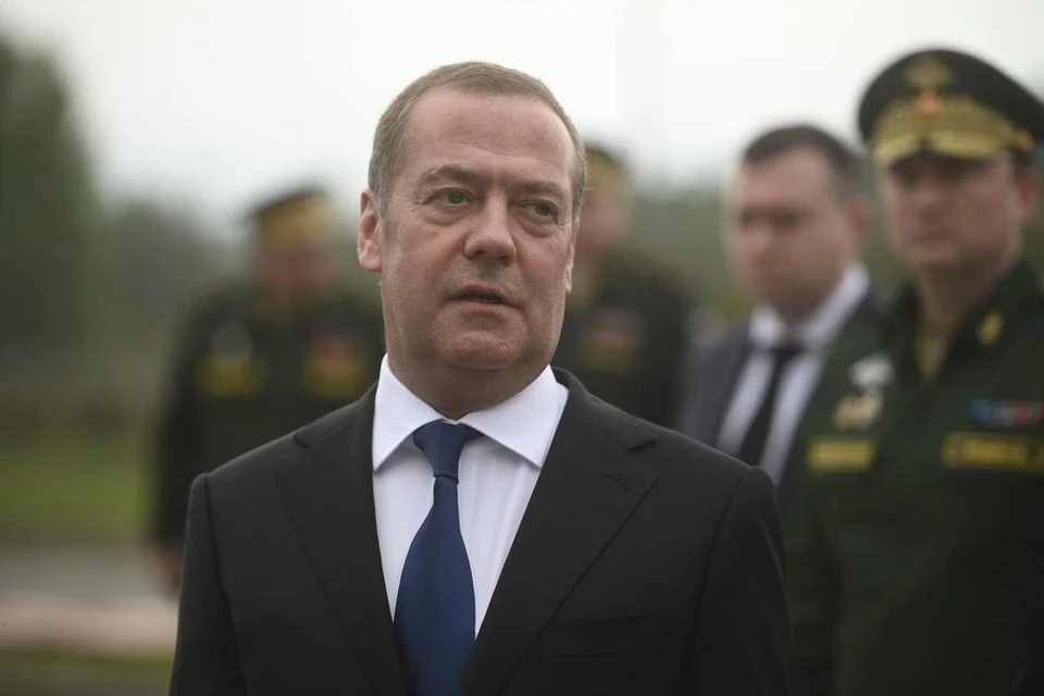 Дмитрий Медведев