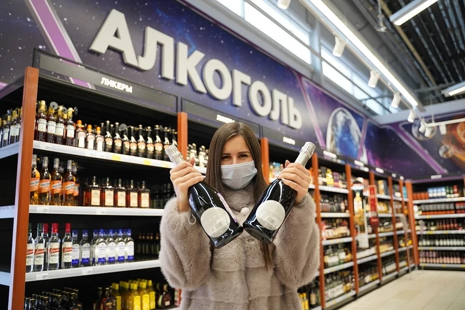 Эксперт алкорынка Московский: россияне переходят с крепкого на слабый алкоголь