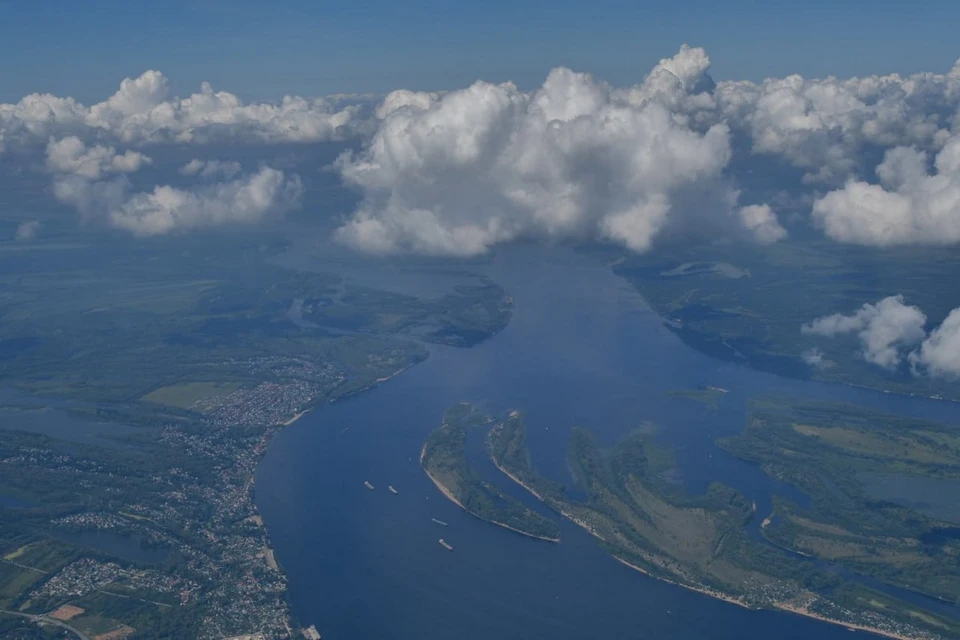 Ограничения на полеты вводили из-за беспилотной опасности.