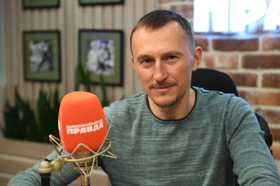 Одним из гостей книжного фестиваля «Читающий мир» в Рязани - 2026 станет военкор, писатель и путешественник, спецкор «Комсомольской правды» Григорий Кубатьян.