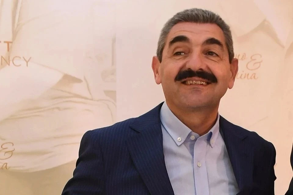 Звезда «Реальных пацанов» Бежанян едва не разбился: машина всмятку, актер долго лежал в крови