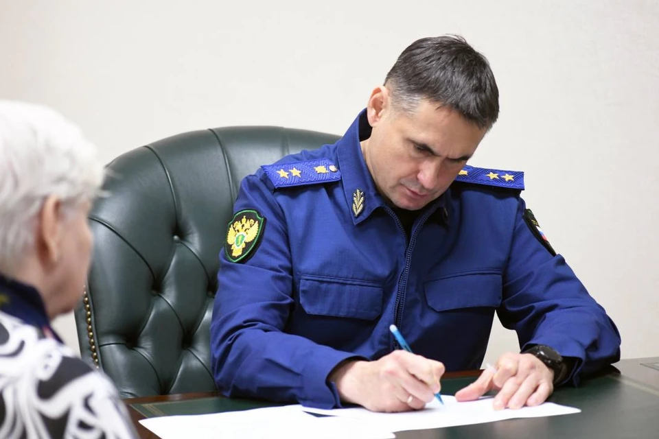Прокурор выслушал всех. Фото: пресс-служба прокуратуры Петербурга