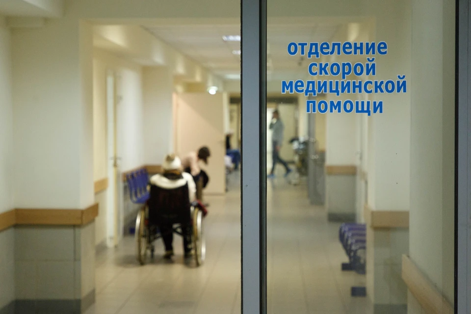 В результате столкновения травмы получили оба водителя, а также 22-летний пассажир