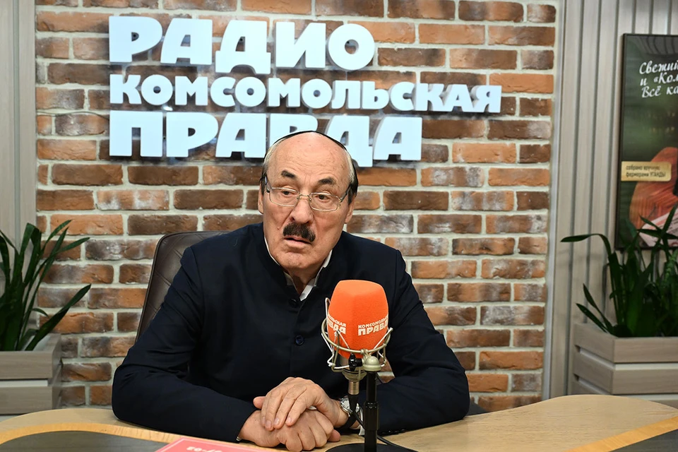 Рамазан Абдулатипов сейчас возглавляет общественный совет премии «Афорист года»