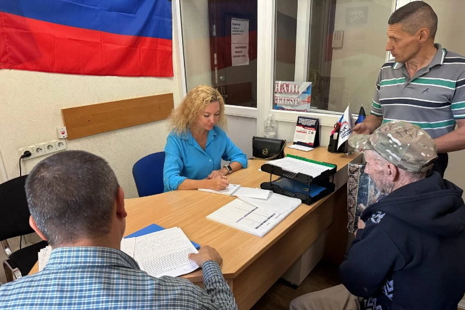 По закону нотариус обязан известить об открывшемся наследстве тех наследников, место жительства или работы которых ему известно. Фото: Архив Нотариальной палаты ДНР