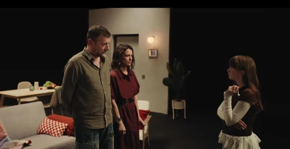 Для родителей сняли социальный фильм «Стена». Фото: кадр видео
