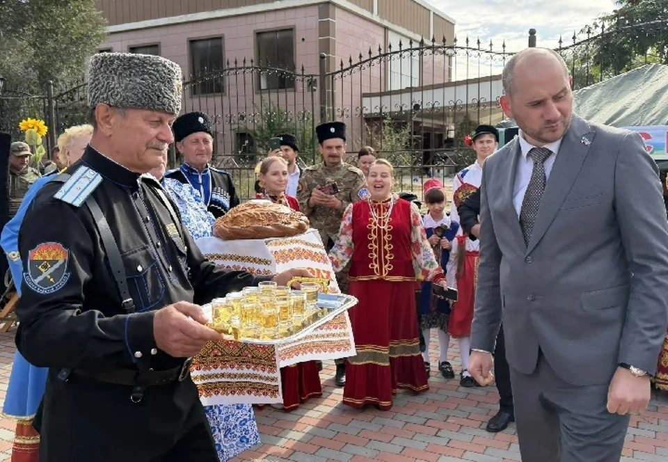 Главные праздничные площадки расположились в центре города и на городском стадионе. Фото: пресс-служба администрации Кизляра