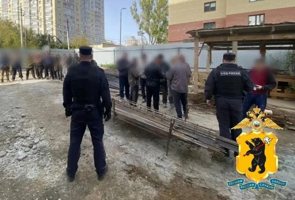 Полиция проверила более 850 иностранных граждан.
