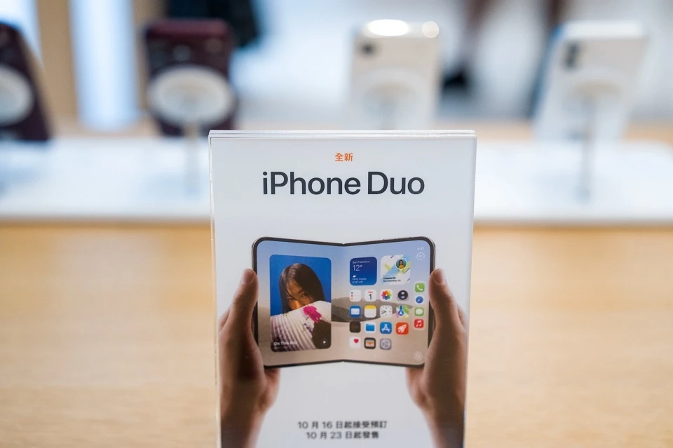 iPhone Duo раскупили за секунды: Apple пришлось переносить сроки поставки на следующий год Фото: Vernon Yuen/Keystone Press Agency/Global Look Press