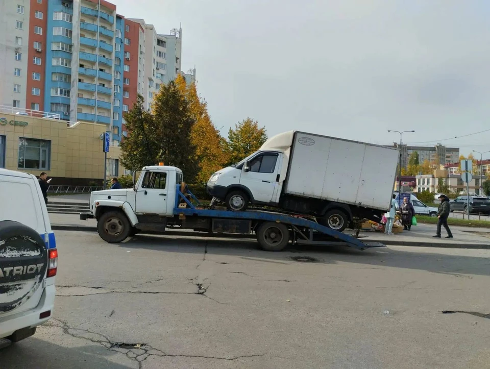 С улицы Стаханова вывезли автолавку, с улицы Липовской – прилавок. Фото: сайт администрации города Липецка.