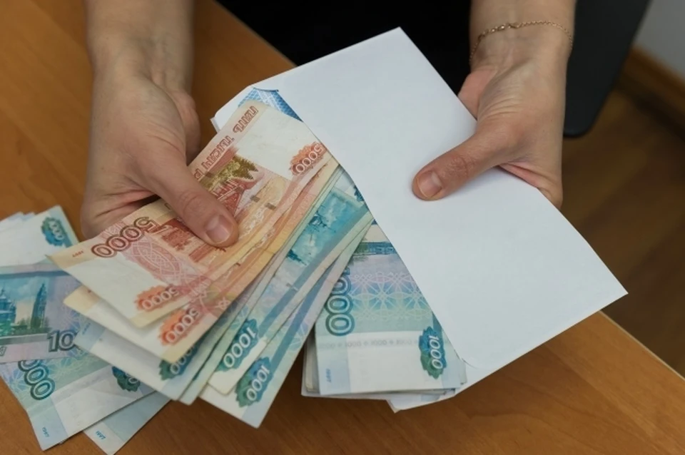 Женщине вернут деньги за ремонт и нервы