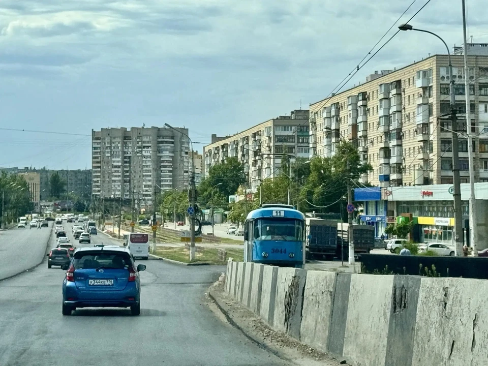 Движение на мосту скоро сузят.