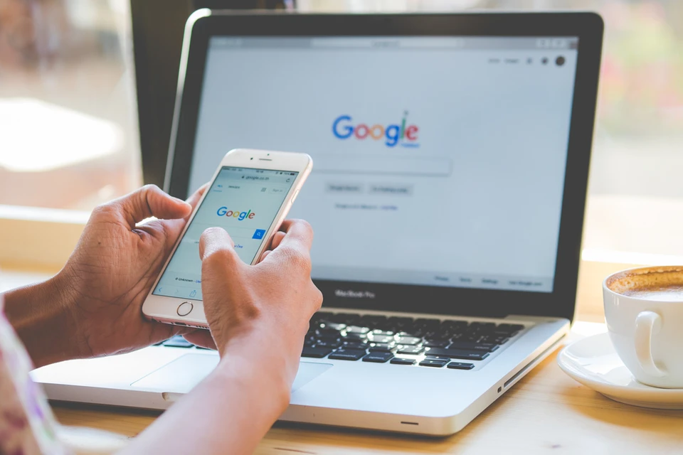 На Украине решили бороться с русскоязычными результатами поиска Google, которые появляются даже при запросах на украинском языке. Фото: PK Studio/Shutterstock/Fotodom