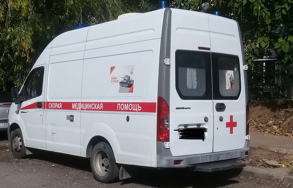 По уточненным данным Минздрава Воронежской области, в стационарах остаются 12 человек, трое из которых находятся в реанимации.