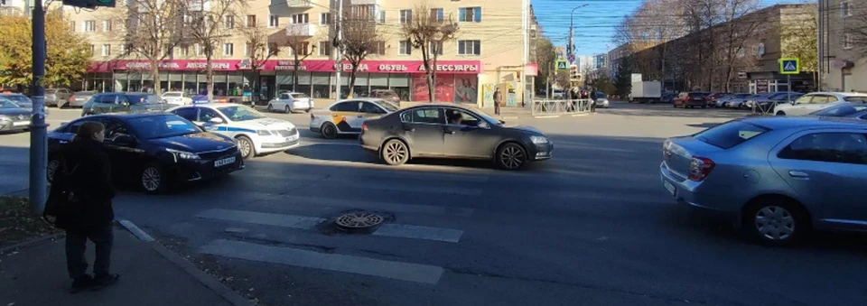 На Ленинского Комсомола в Рязани иномарка сбила пешехода